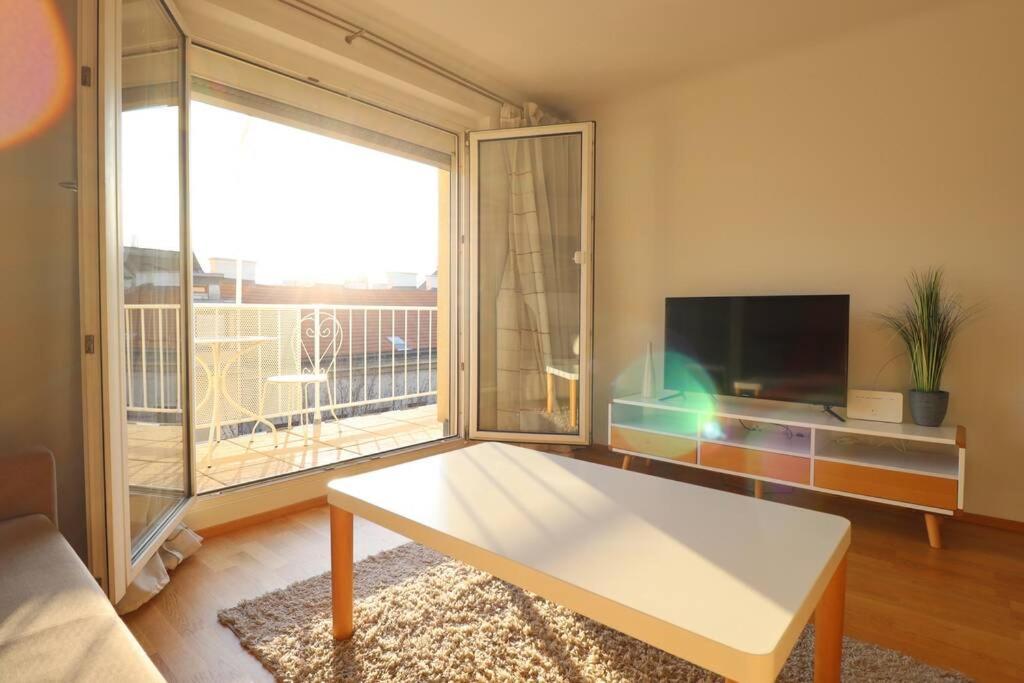 Brilliant View: Balcony Home, Modern, Stylish And Newly Renovated Wiedeń Zewnętrze zdjęcie
