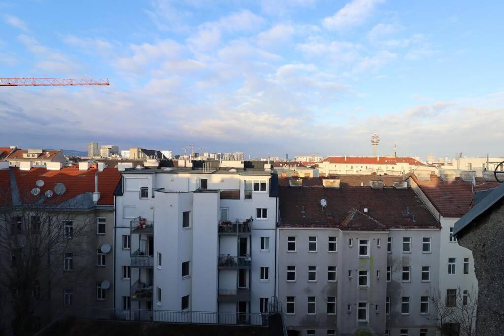 Brilliant View: Balcony Home, Modern, Stylish And Newly Renovated Wiedeń Zewnętrze zdjęcie