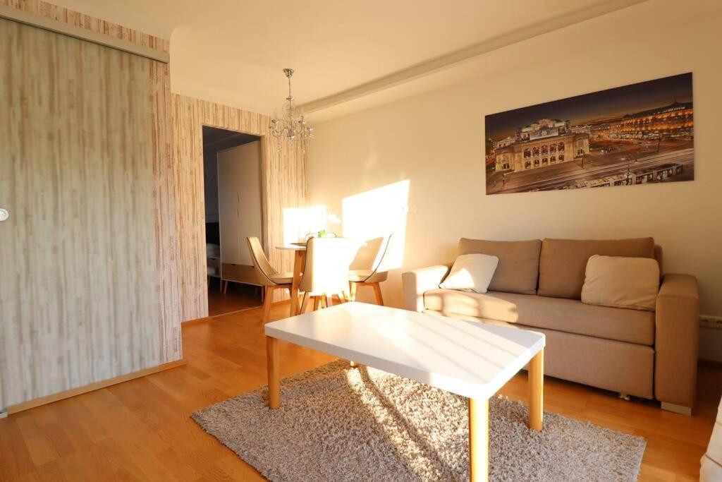 Brilliant View: Balcony Home, Modern, Stylish And Newly Renovated Wiedeń Zewnętrze zdjęcie